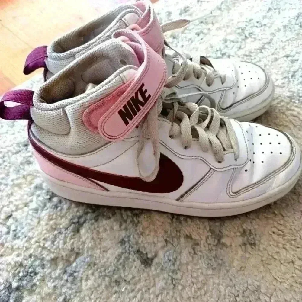 Nike Youth Court Borough Mid 2 White, Pink, and Burgundy Sneaker 4.5 Y